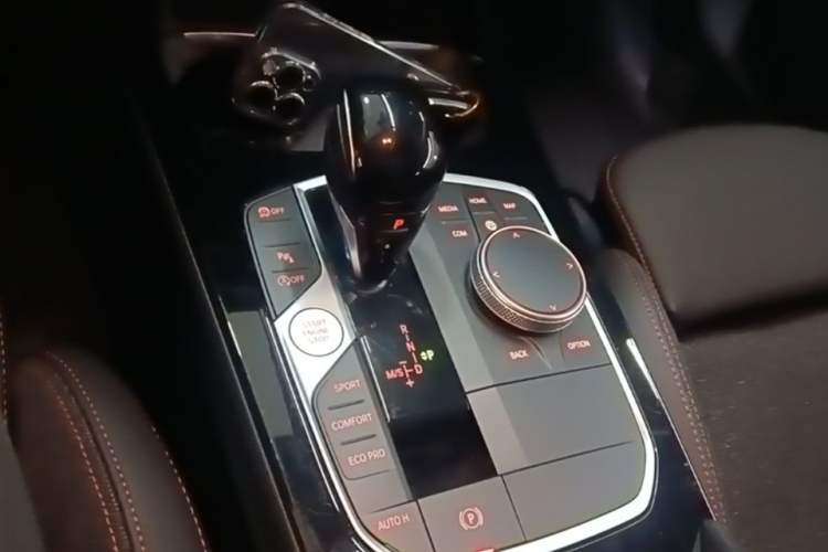 Used BMW 2 Series 2023 225i Four-Door Coupe M Sport Package Gear Lever