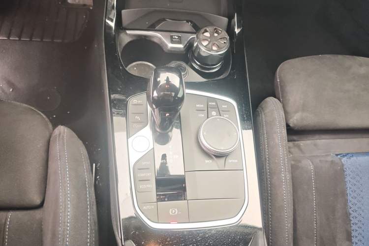 Used BMW 2 Series 2023 Facelifted 225i Four-Door Coupe M Sport Night Edition Package Gear Lever