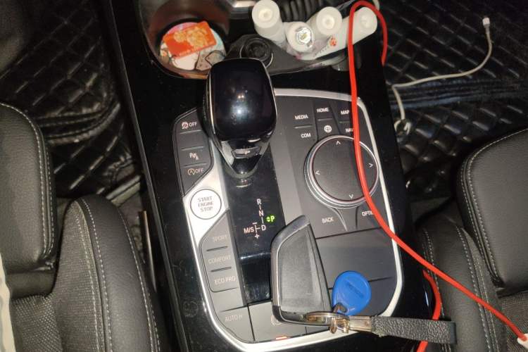 Used BMW 2 Series 2023 225i Four-Door Coupe M Sport Package Gear Lever