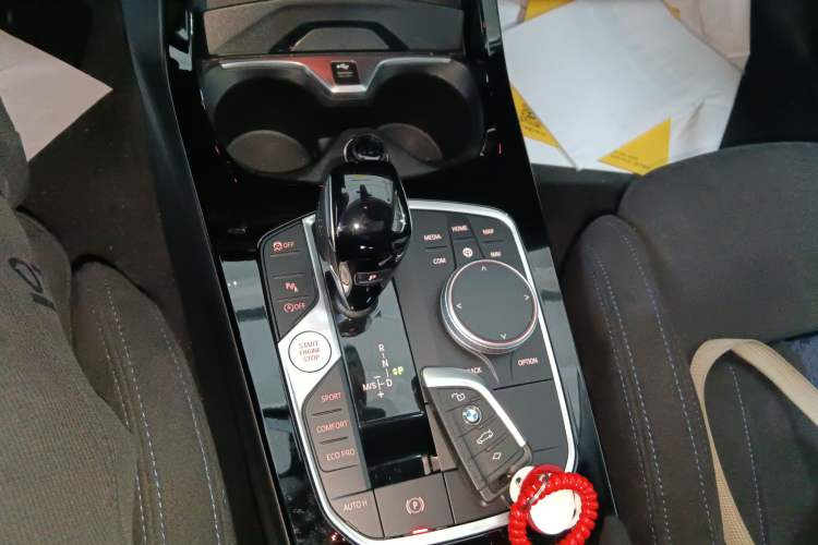 Used BMW 2 Series 2023 Facelifted 225i Four-Door Coupe M Sport Night Edition Package Gear Lever