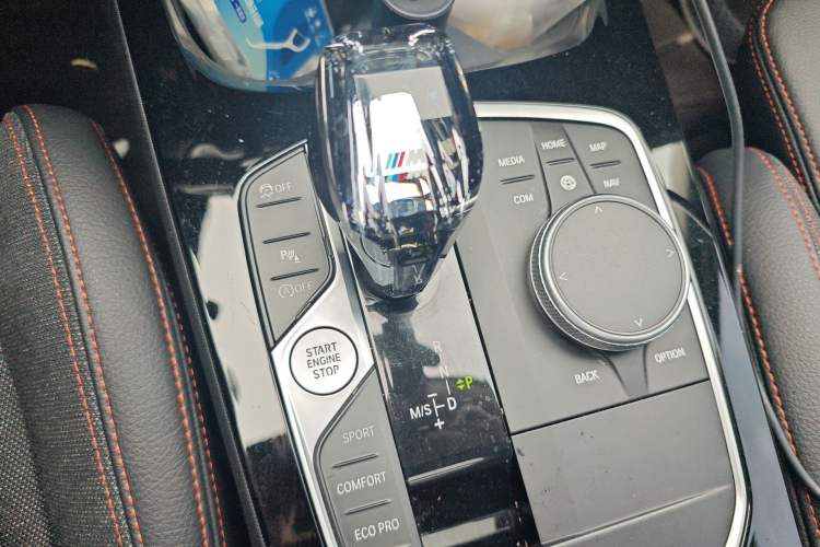 Used BMW 2 Series 2023 225i Four-Door Coupe M Sport Package Gear Lever