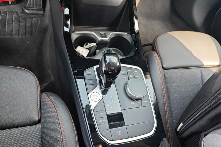 Used BMW 2 Series 2023 225i Four-Door Coupe M Sport Package Gear Lever