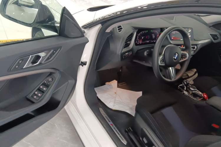 Used BMW 2 Series 2023 Facelifted 225i Four-Door Coupe M Sport Night Edition Package Interior 3