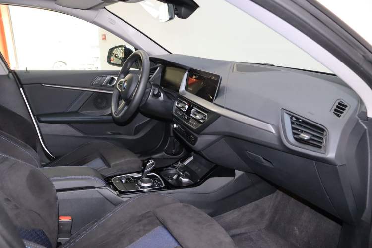 Used BMW 2 Series 2023 Facelifted 225i Four-Door Coupe M Sport Night Edition Package Interior 4