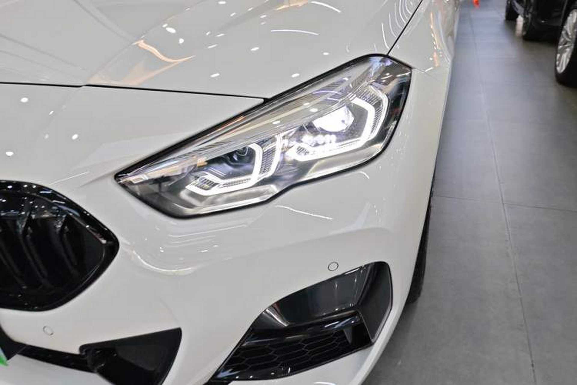 Used BMW 2 Series 2023 Facelifted 225i Four-Door Coupe M Sport Night Edition Package Left Front Headlight