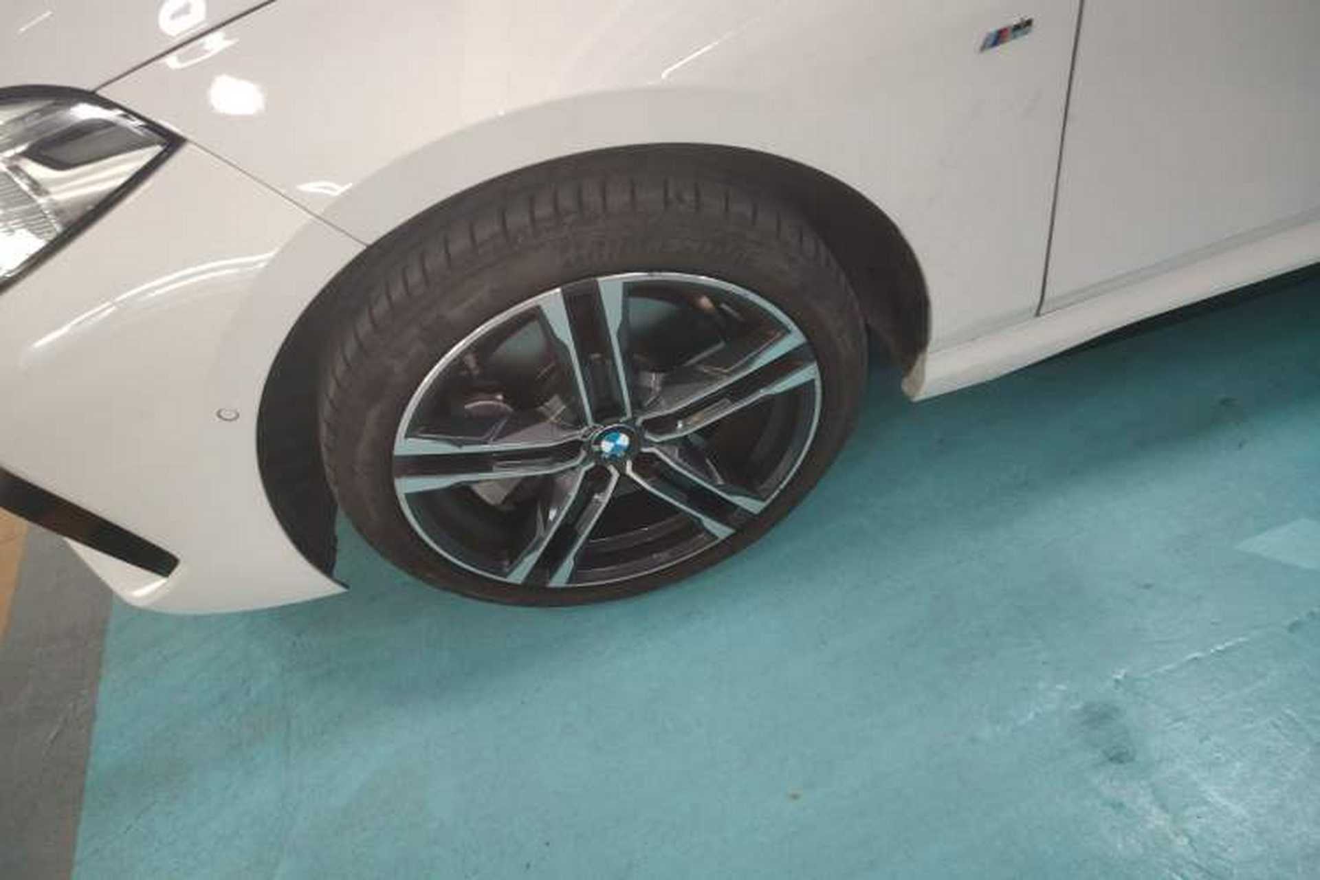 Used BMW 2 Series 2023 Facelifted 225i Four-Door Coupe M Sport Night Edition Package Left Front Wheel Hub