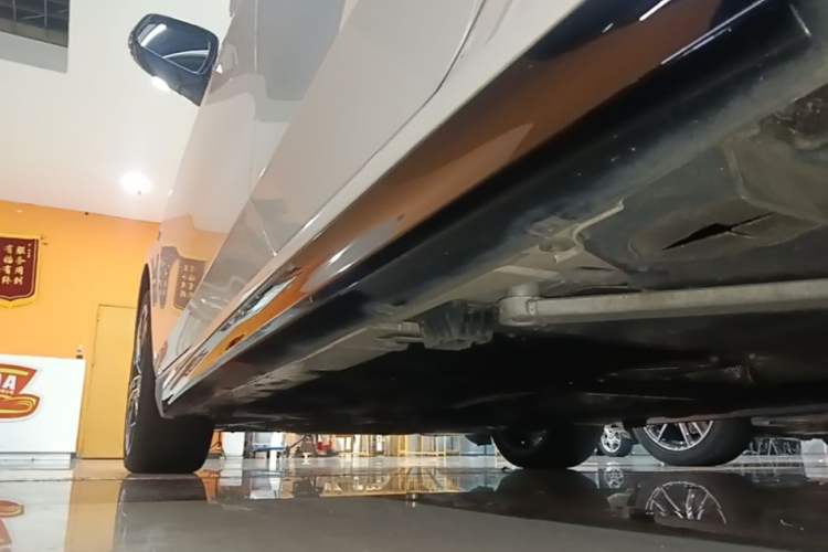 Used BMW 2 Series 2023 225i Four-Door Coupe M Sport Package Left Side Sill