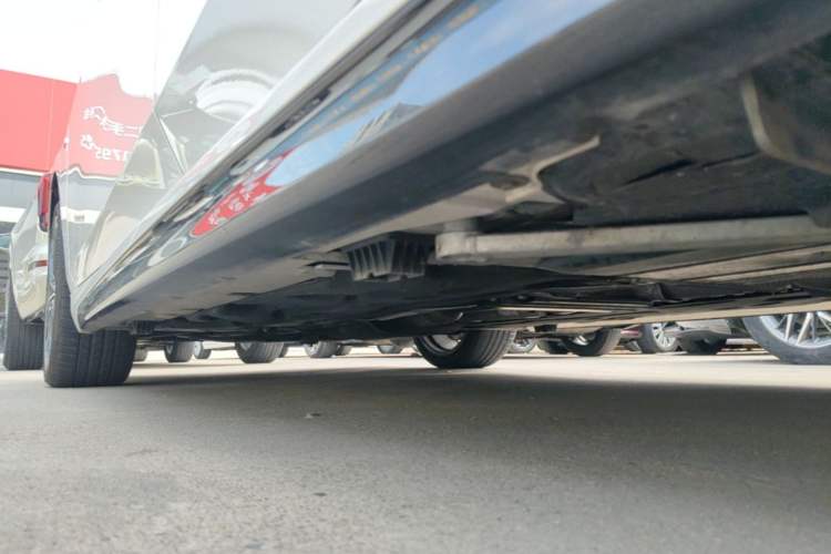 Used BMW 2 Series 2023 225i Four-Door Coupe M Sport Package Left Side Sill