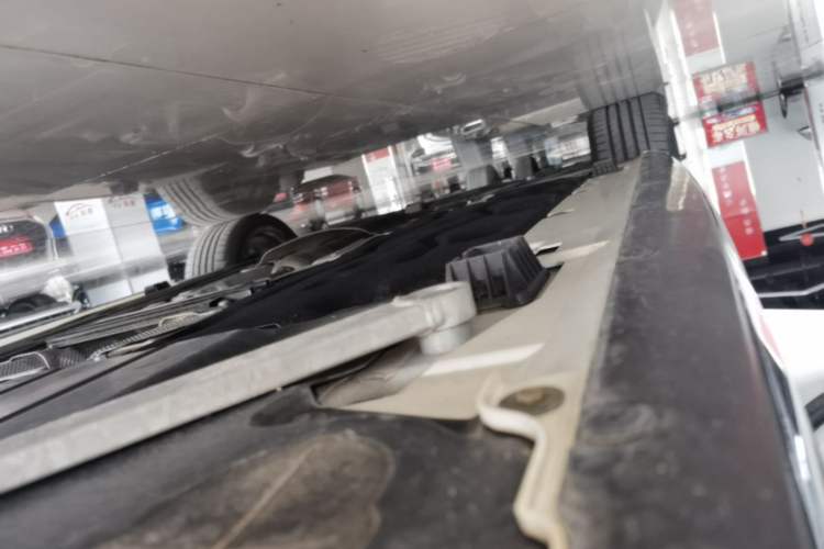 Used BMW 2 Series 2023 225i Four-Door Coupe M Sport Package Left Side Sill