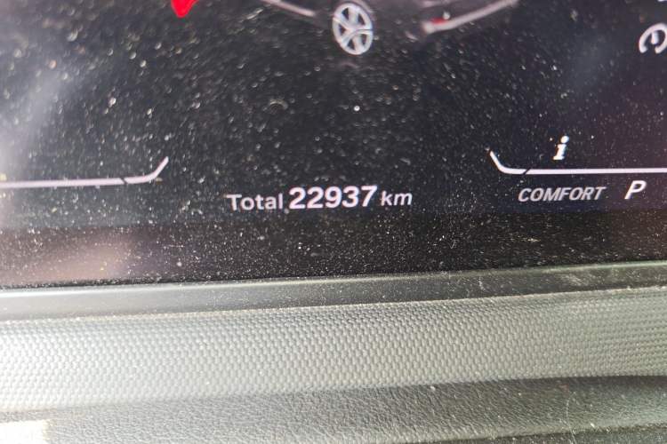Used BMW 2 Series 2023 225i Four-Door Coupe M Sport Package Odometer Close Up