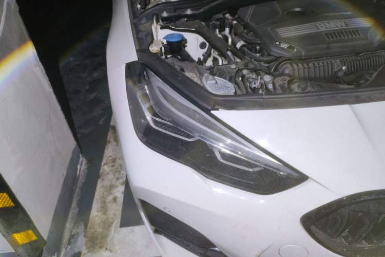 Used BMW 2 Series 2023 225i Four-Door Coupe M Sport Shadowline Package Right Front Headlight