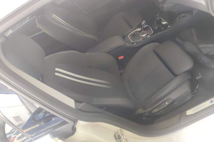 Used BMW 2 Series 2023 225i Four-Door Coupe M Sport Package Right Front Seat
