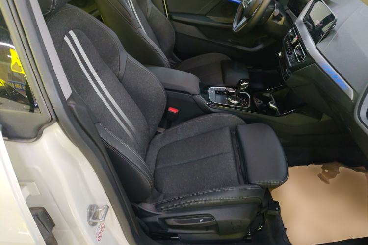 Used BMW 2 Series 2023 225i Four-Door Coupe M Sport Package Right Front Seat