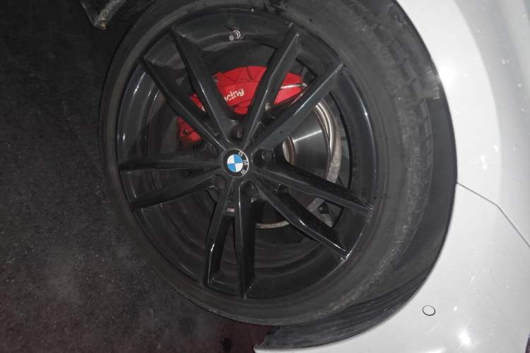 Used BMW 2 Series 2023 225i M Sport Night Edition Package Right Front Wheel Hub