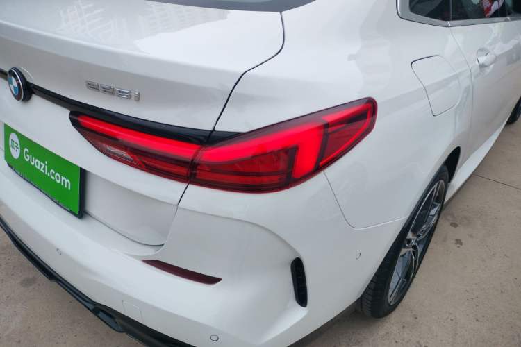 Used BMW 2 Series 2023 225i Four-Door Coupe M Sport Package Right Rear Taillight