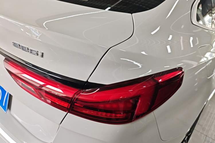 Used BMW 2 Series 2023 225i Four-Door Coupe M Sport Package Right Rear Taillight