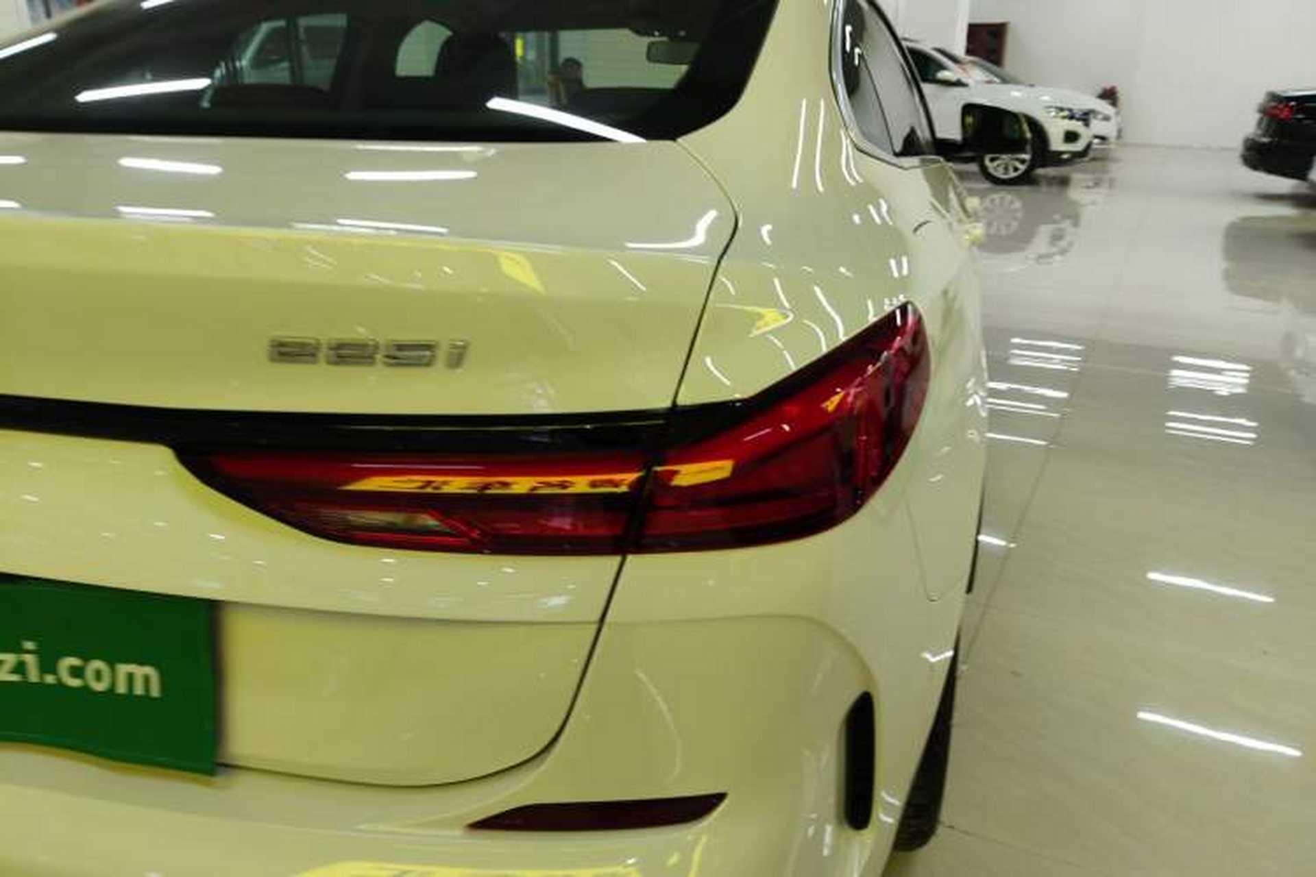 Used BMW 2 Series 2023 225i Four-Door Coupe M Sport Package Right Rear Taillight
