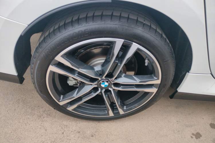 Used BMW 2 Series 2023 225i Four-Door Coupe M Sport Package Right Rear Wheel Hub