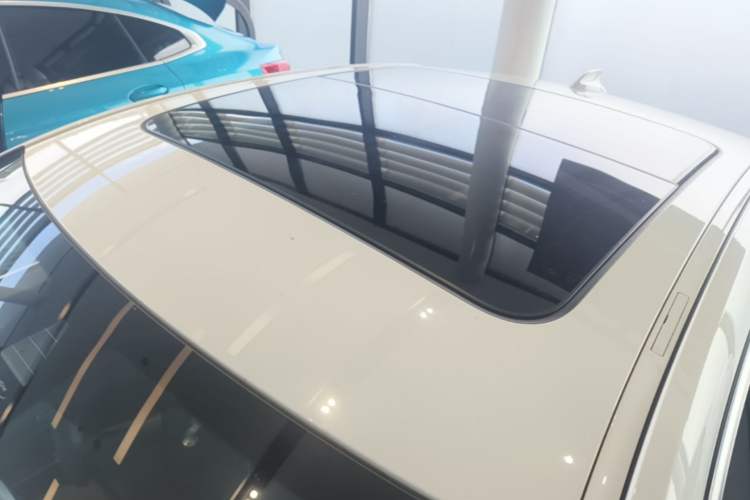 Used BMW 2 Series 2023 225i Four-Door Coupe M Sport Package Roof