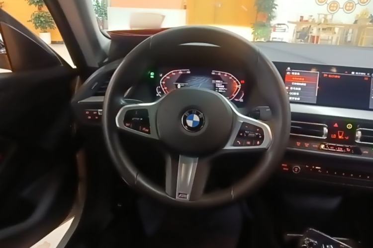 Used BMW 2 Series 2023 225i Four-Door Coupe M Sport Package Steering Wheel