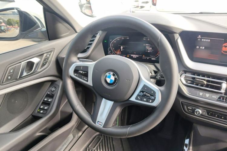 Used BMW 2 Series 2023 225i Four-Door Coupe M Sport Package Steering Wheel