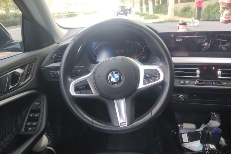 Used BMW 2 Series 2023 225i Four-Door Coupe M Sport Package Steering Wheel