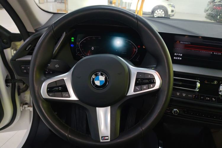 Used BMW 2 Series 2023 225i Four-Door Coupe M Sport Package Steering Wheel