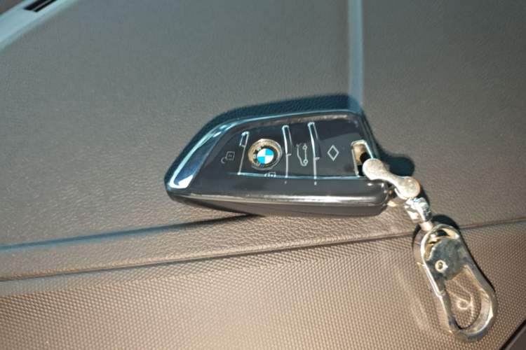 Used BMW 2 Series 2023 225i Four-Door Coupe M Sport Package Vehicle Key