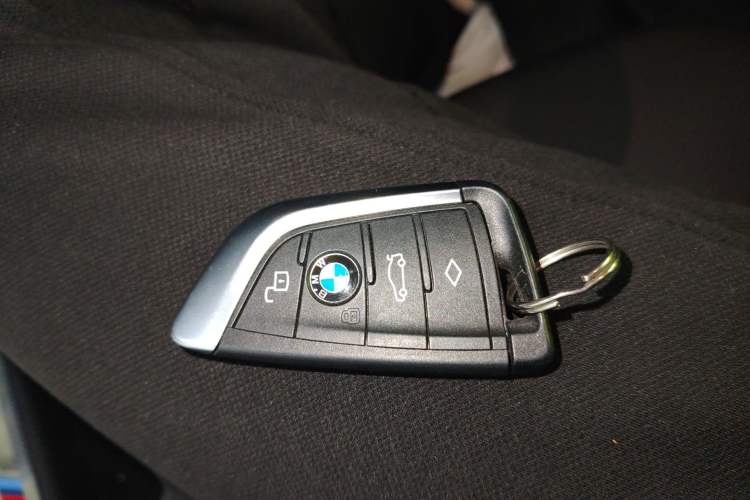 Used BMW 2 Series 2023 225i Four-Door Coupe M Sport Package Vehicle Key