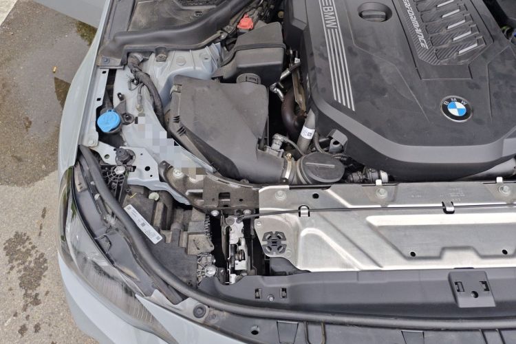 Used BMW 2 Series 2024 M240i Engine Bay Right