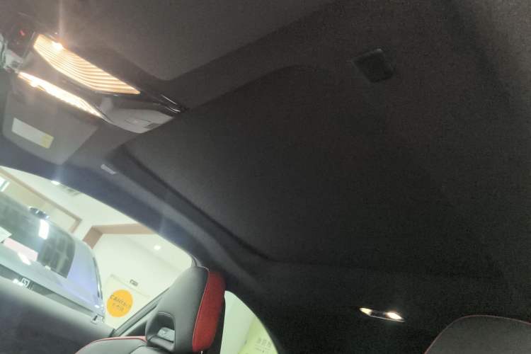 Used BMW 2 Series 2024 M240i Headliner
