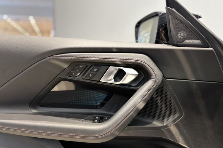 Used BMW 2 Series 2024 M240i Interior 3