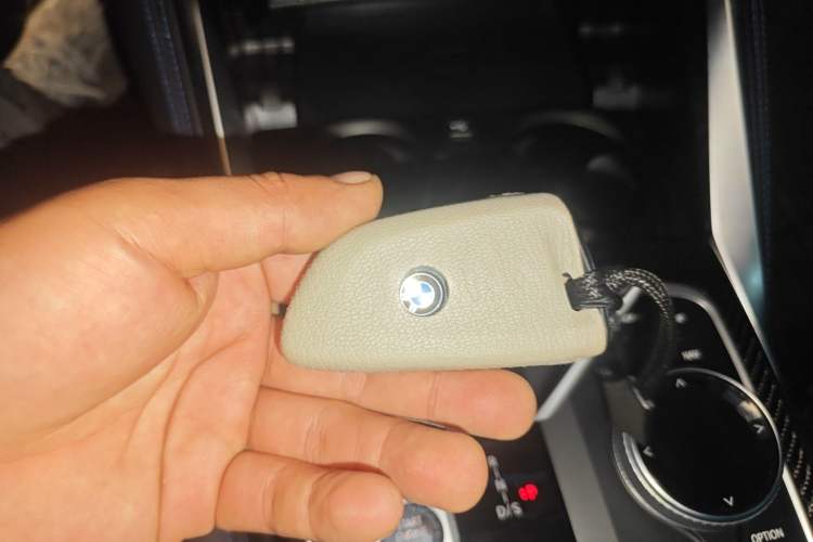 Used BMW 2 Series 2024 M240i Vehicle Key
