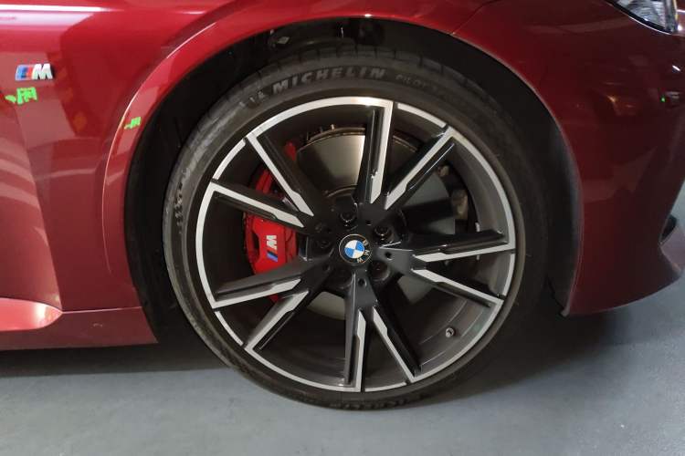 Used BMW 2 Series 2024 M240i Right Front Wheel Hub