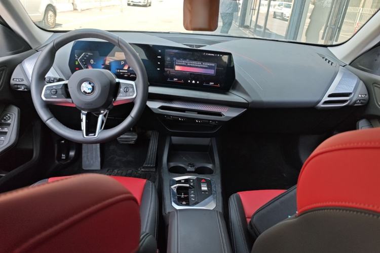 Used BMW 2 Series 2025 225L M Sport Package Center Console