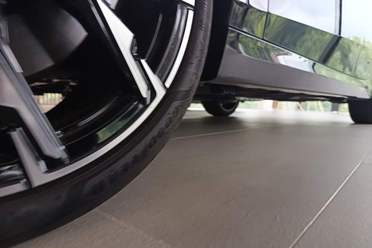 Used BMW 2 Series 2025 225L M Sport Night Edition Package Chassis Front Left