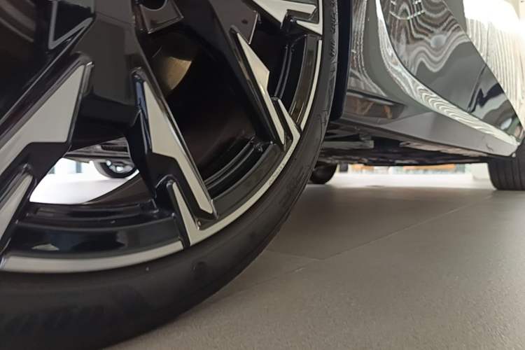 Used BMW 2 Series 2025 225L M Sport Night Edition Package Chassis Rear Right