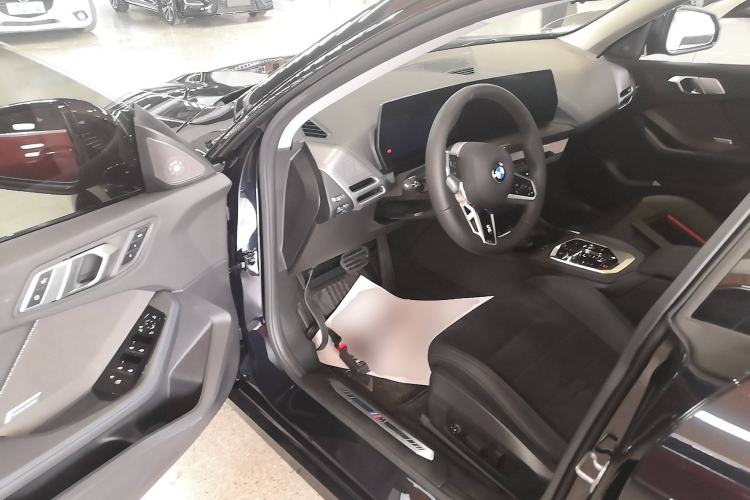 Used BMW 2 Series 2025 225L M Sport Night Edition Package Driver Seat