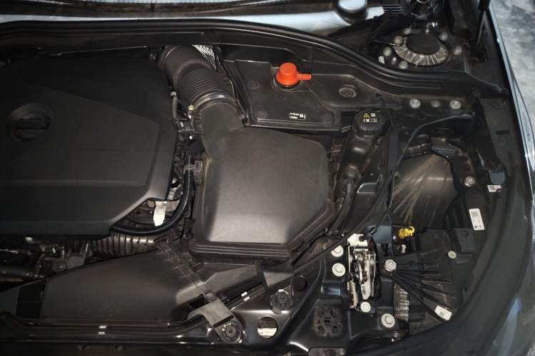 Used BMW 2 Series 2025 225L M Sport Night Edition Package Engine Bay Left
