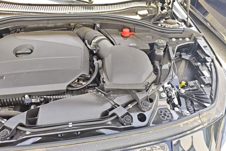 Used BMW 2 Series 2025 225L M Sport Package Engine Bay Left
