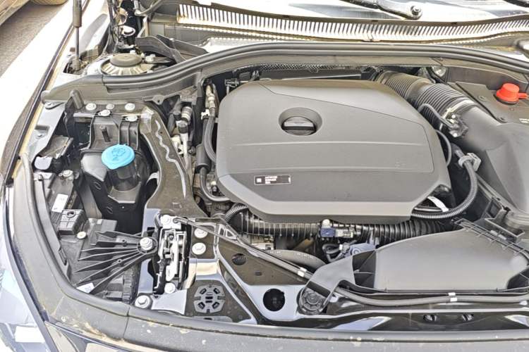 Used BMW 2 Series 2025 225L M Sport Package Engine Bay Right