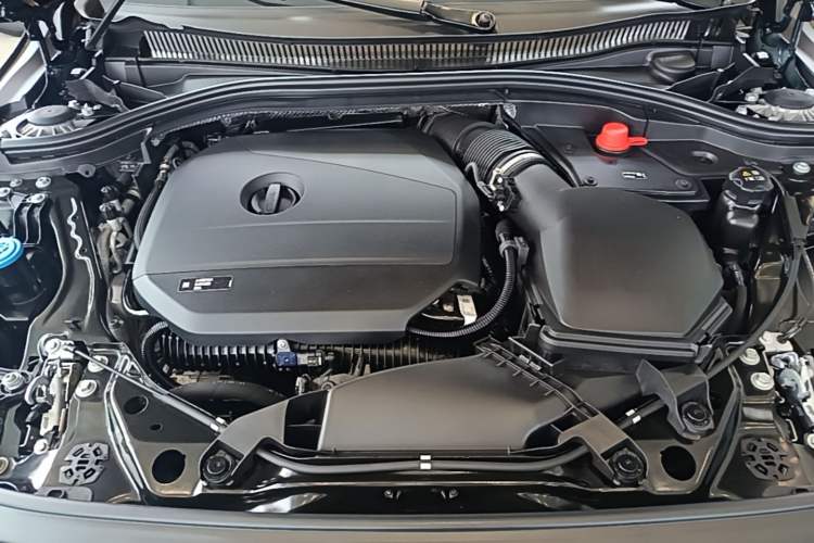 Used BMW 2 Series 2025 225L M Sport Package Engine Bay