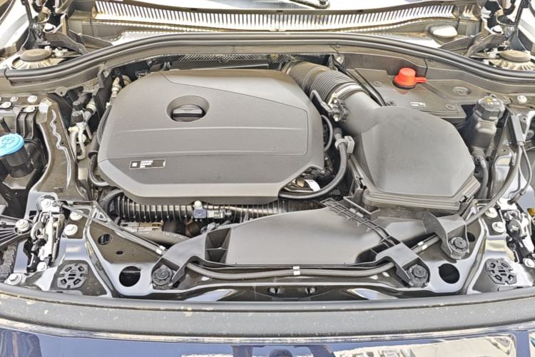 Used BMW 2 Series 2025 225L M Sport Package Engine Bay