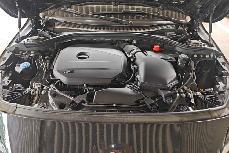 Used BMW 2 Series 2025 225L M Sport Package Engine Bay