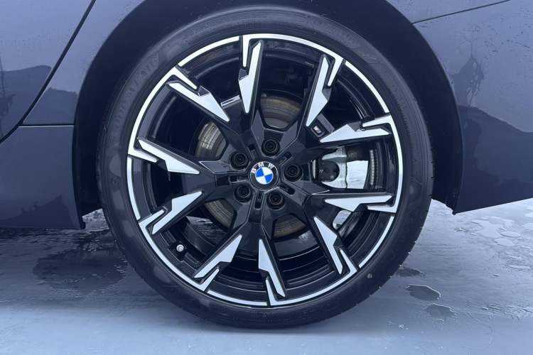 Used BMW 2 Series 2025 225L M Sport Night Edition Package Exterior 10