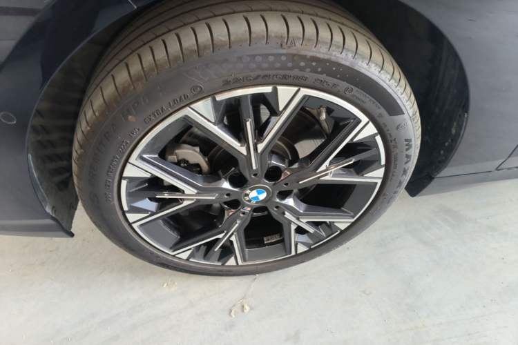Used BMW 2 Series 2025 225L M Sport Package Exterior 4