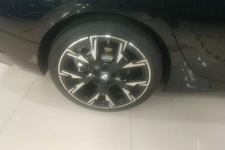 Used BMW 2 Series 2025 225L M Sport Night Edition Package Exterior 5