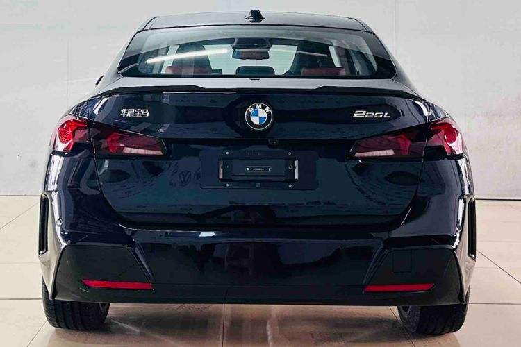Used BMW 2 Series 2025 225L M Sport Package Exterior 7