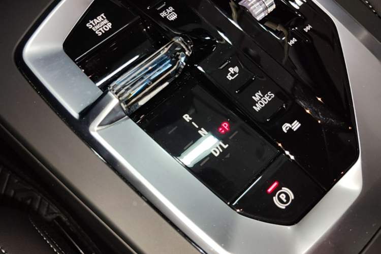 Used BMW 2 Series 2025 225L M Sport Night Edition Package Gear Lever