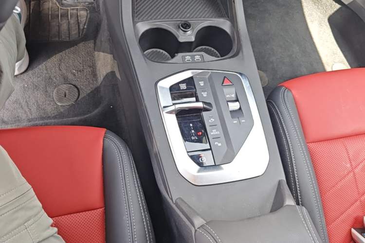 Used BMW 2 Series 2025 225L M Sport Package Gear Lever